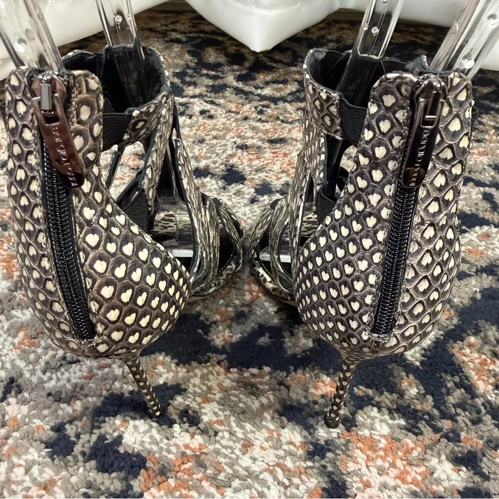 NWOT Sergio Rossi ‘Meccano Elaphe’ Cutout Heeled Sandals in Cream & Gray Snake 5